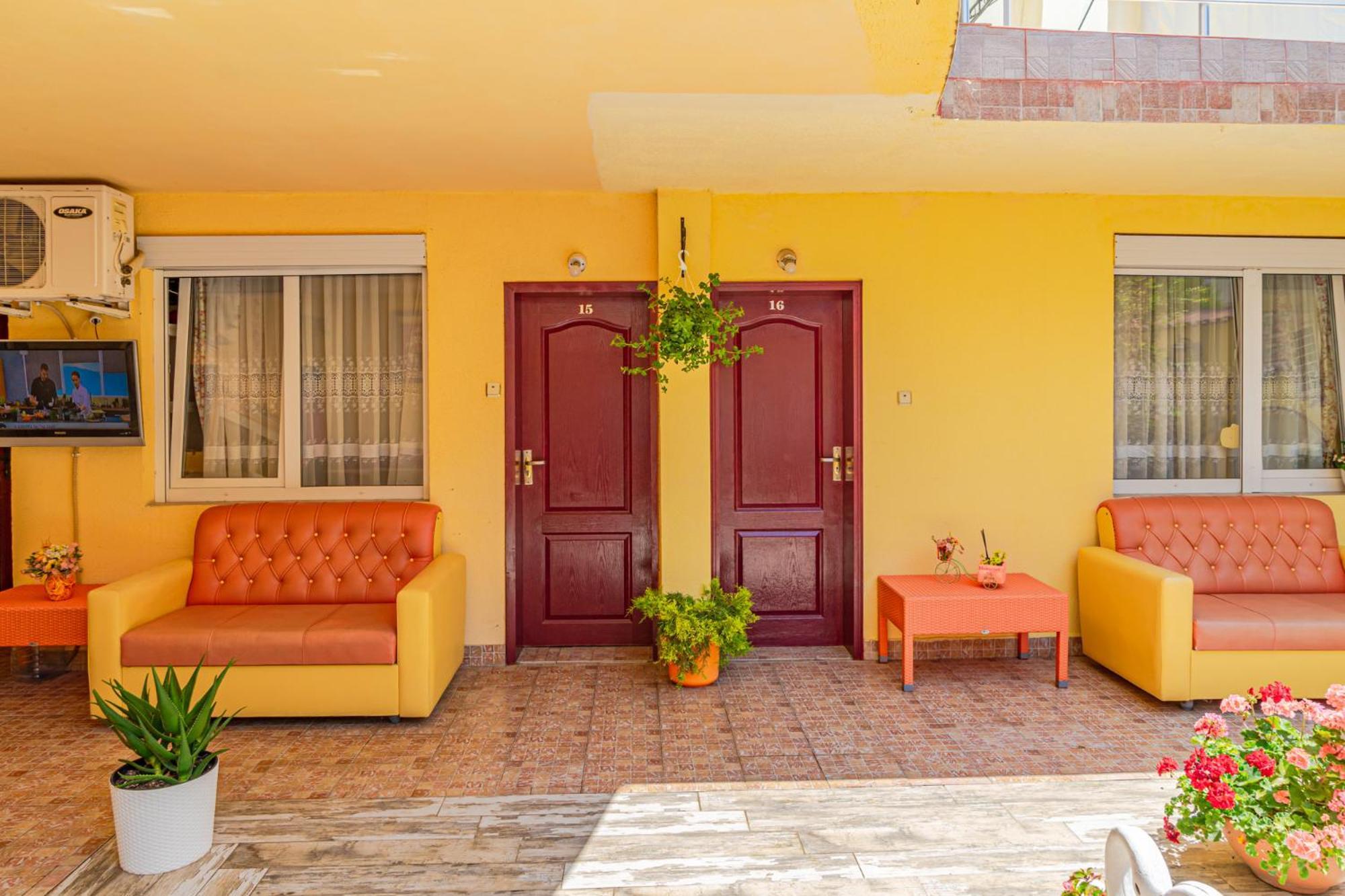 Boutique Guest House 'Sofia' เนเซบาร์ ภายนอก รูปภาพ